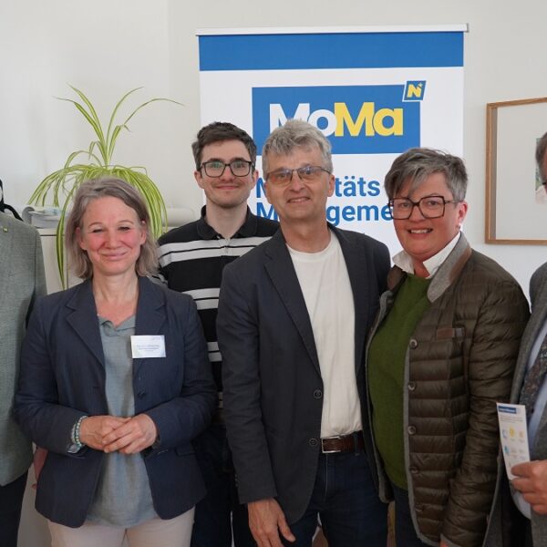 Gruppenbild – von links: LH Stv Stephan Pernkopf, Marceline Martischnig, Raimund Amesberger, Andreas Zbiral, NÖ Regional-Chefin Christine Schneider und LAbg. Richard Hogl.