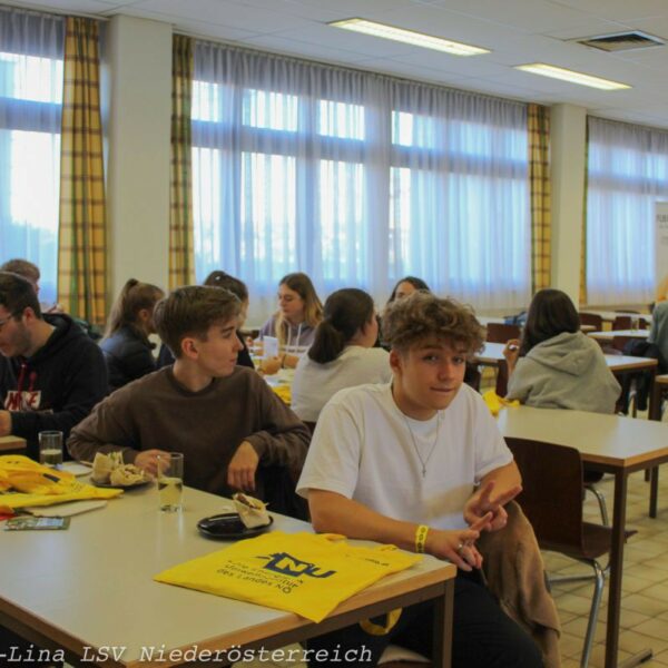 In der Pause wird wieder Kraft gesammelt für Workshops, Führungen und Co.
