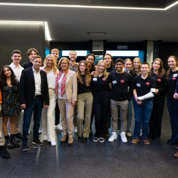 Gruppenbild bei der Jugendklimakonferenz 2023