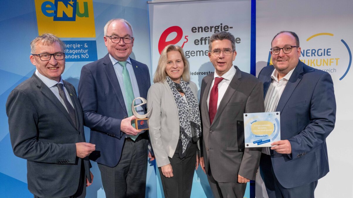 Gruppenbild Auszeichnung der e5-Gemeinden 2025